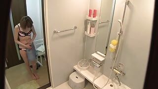 A beautiful, frustrated wife gets off on porn!